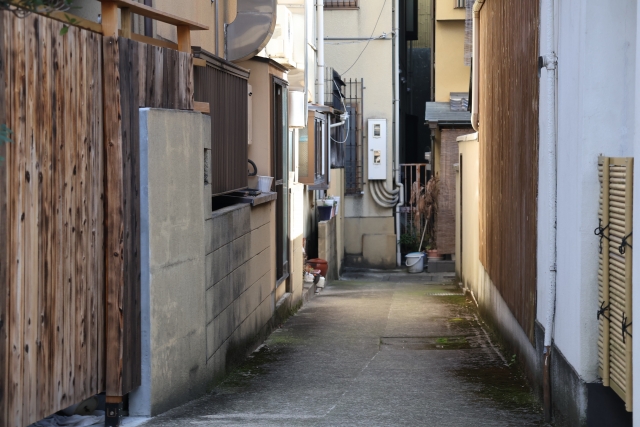 「重機が入らない狭小解体」でも安心！静岡の解体専門店UNNO十番が丁寧に対応します