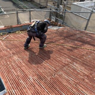 解体工事における屋根の撤去とは？静岡市で知っておきたい工法と注意点